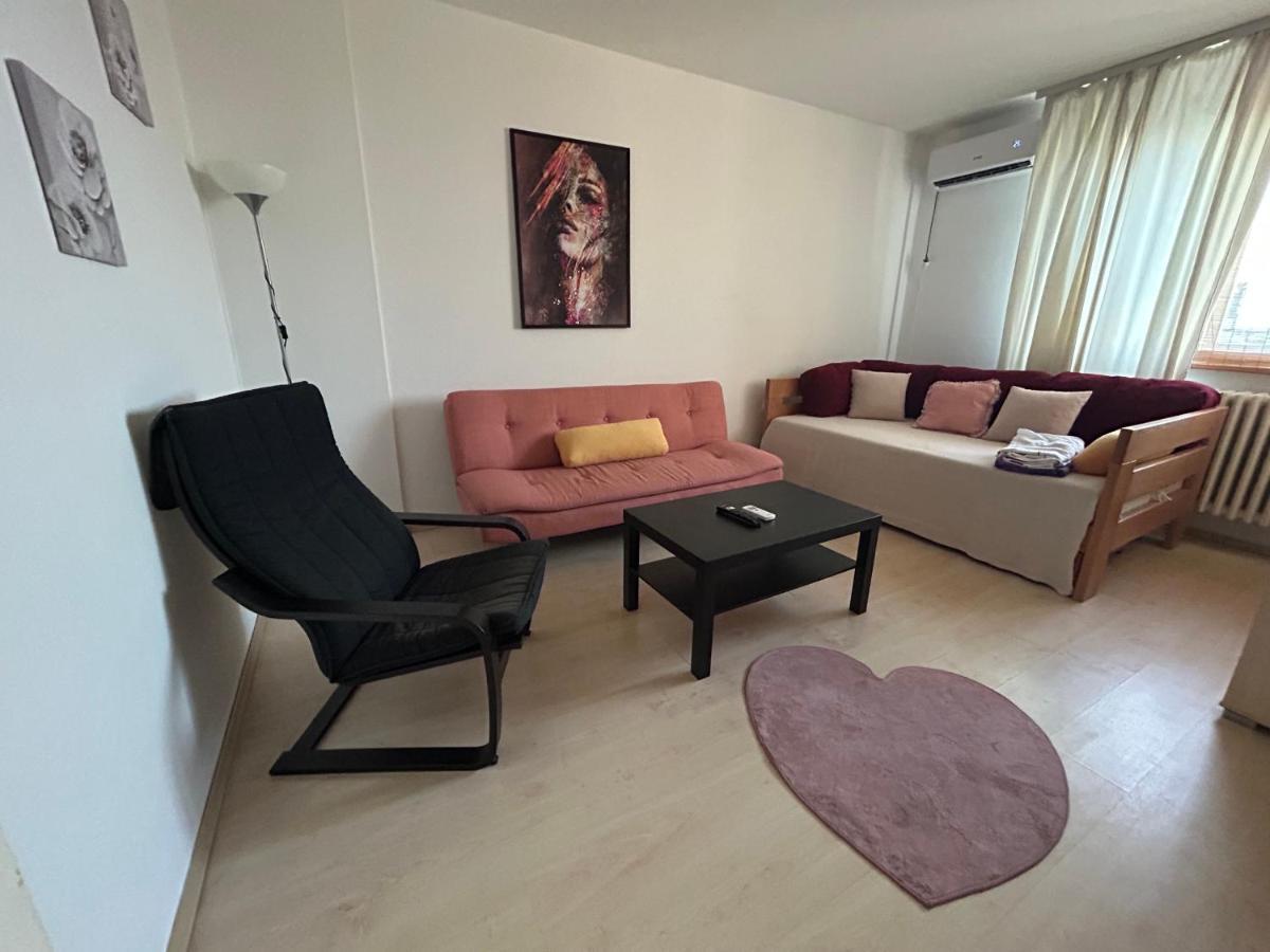 Kelti Apartamento Belgrado Exterior foto