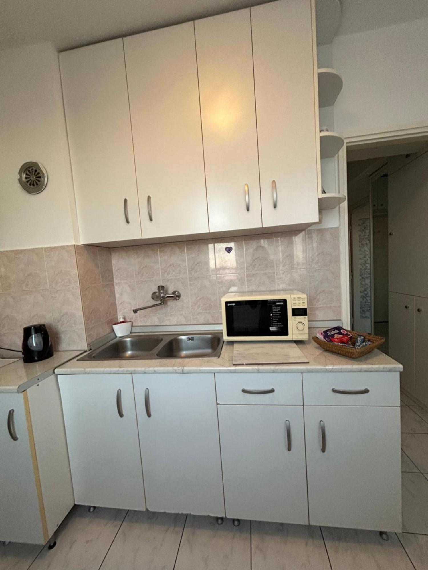Kelti Apartamento Belgrado Exterior foto